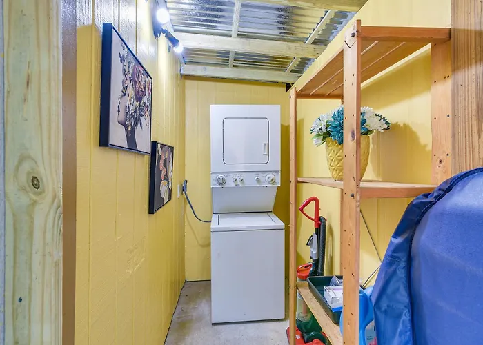 Bacliff Apartment With Hot Tub - 3 Mi To Boardwalk!