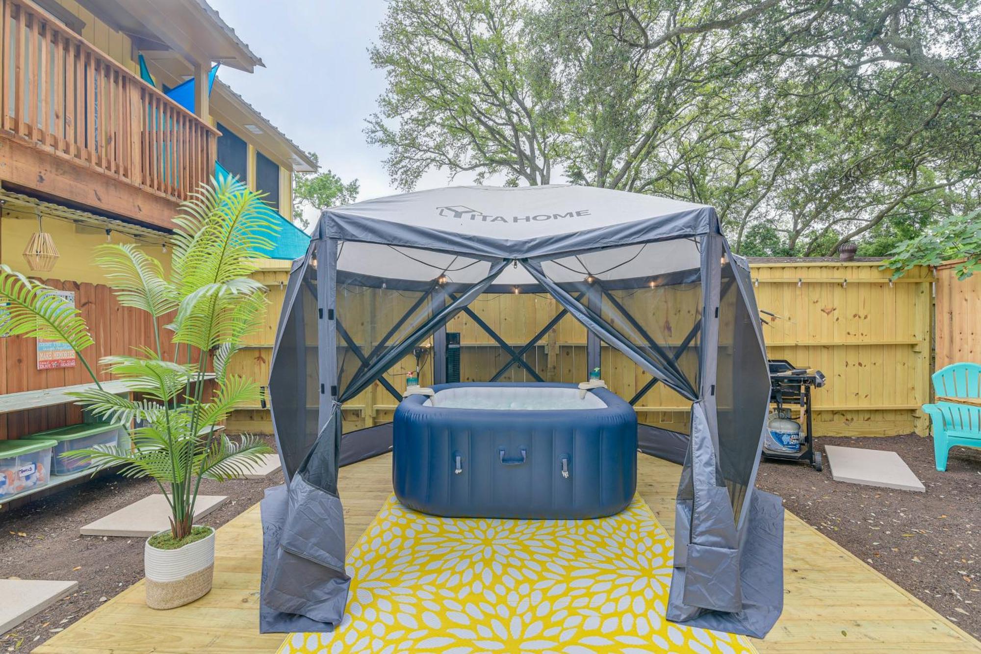 Apartment With Hot Tub - 3 Mi To Boardwalk!