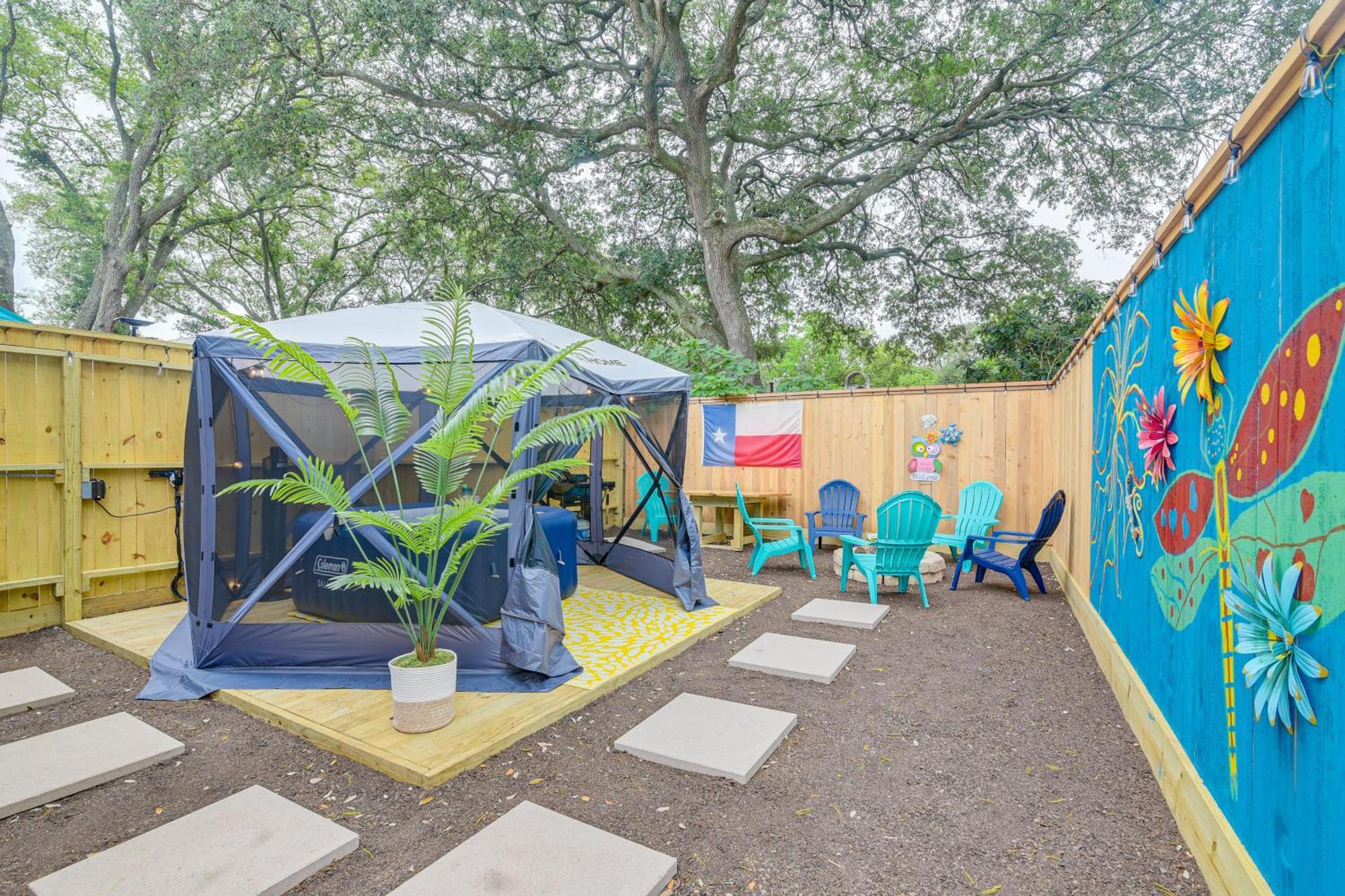 With Hot Tub - 3 Mi To Boardwalk! Apartment Bacliff