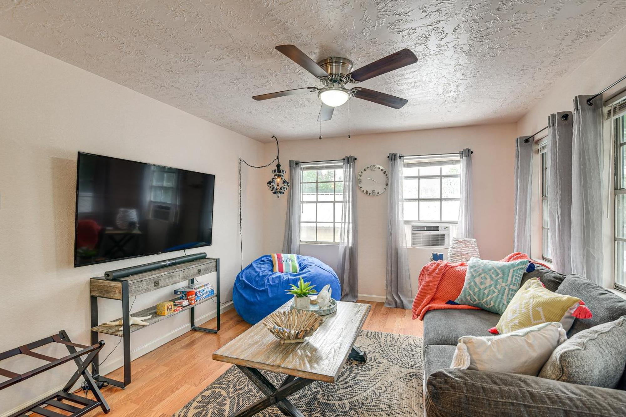 With Hot Tub - 3 Mi To Boardwalk! Apartment *